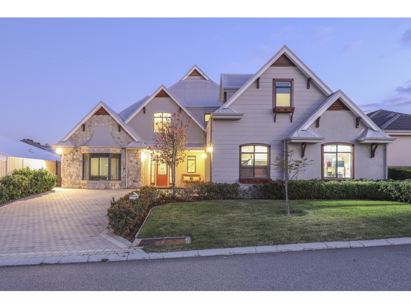 7 Graymont Close, Darch WA 6065