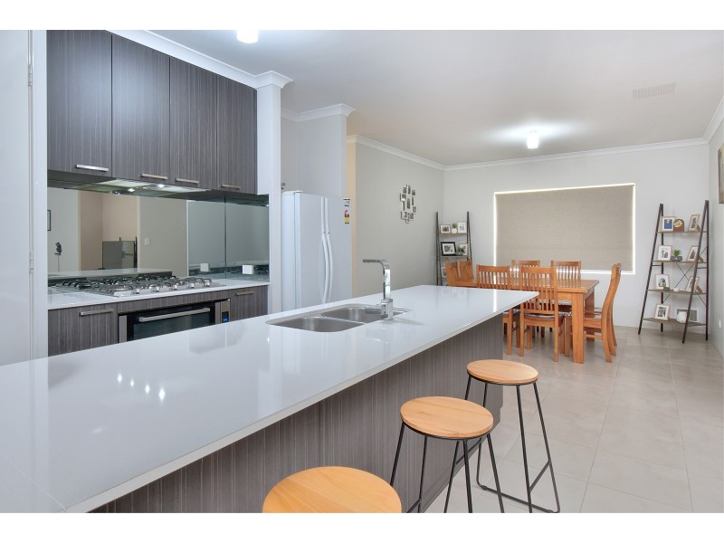 12 Dresden Street, Hocking WA 6065