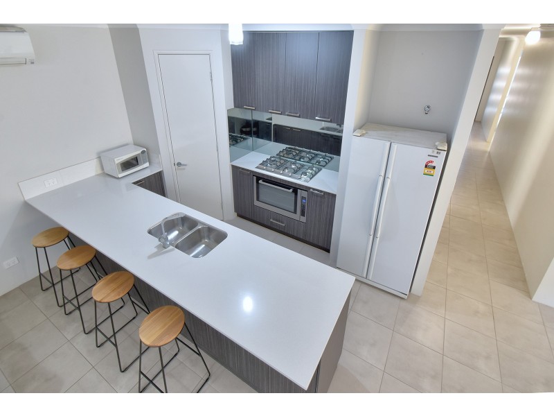 12 Dresden Street, Hocking WA 6065