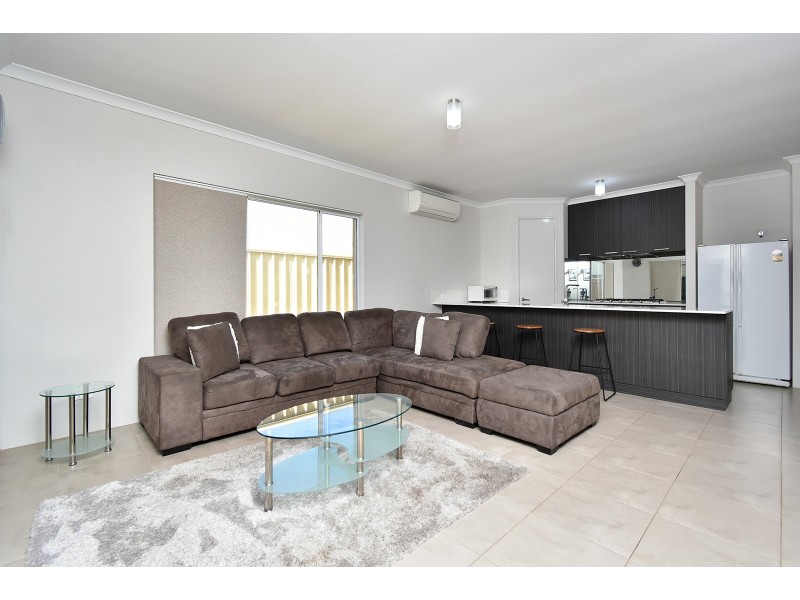 12 Dresden Street, Hocking WA 6065