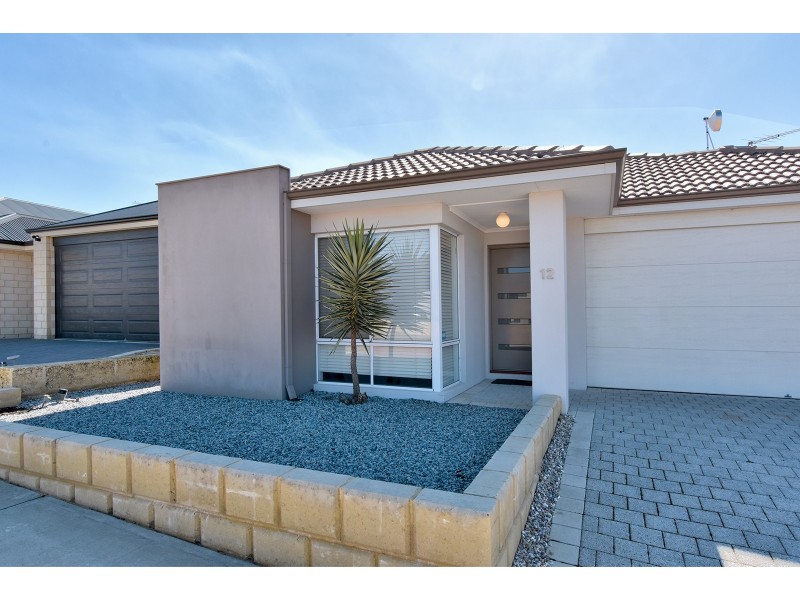 12 Dresden Street, Hocking WA 6065