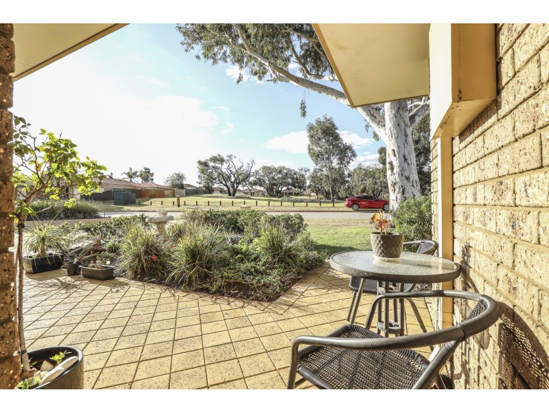 18 Cherwell Avenue, Beechboro WA 6063