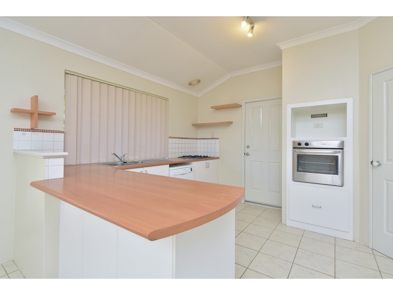 93 East Road, Hocking WA 6065