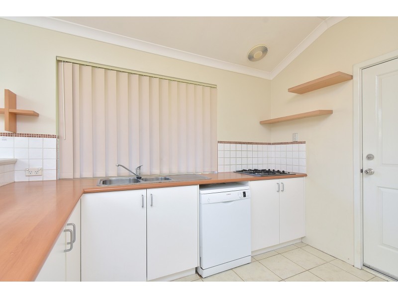 93 East Road, Hocking WA 6065