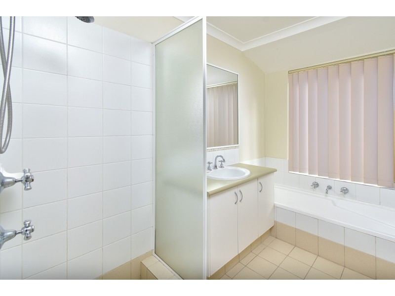 93 East Road, Hocking WA 6065