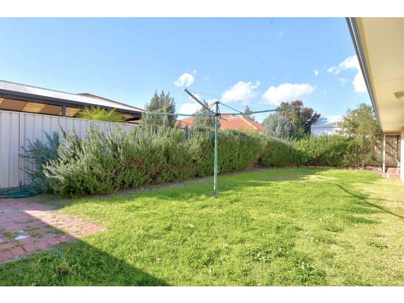 93 East Road, Hocking WA 6065