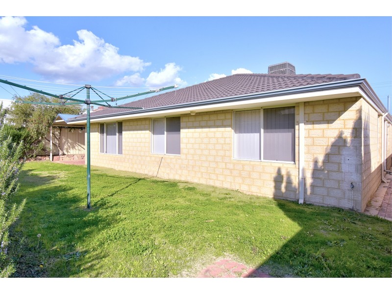 93 East Road, Hocking WA 6065