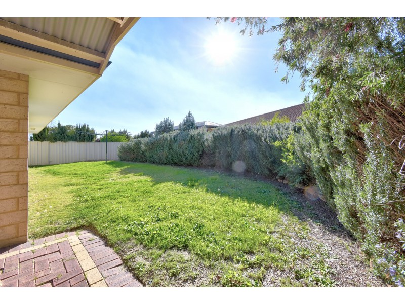 93 East Road, Hocking WA 6065