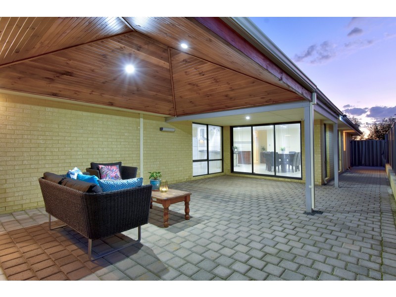 97 Boomerang Loop, Banksia Grove WA 6031