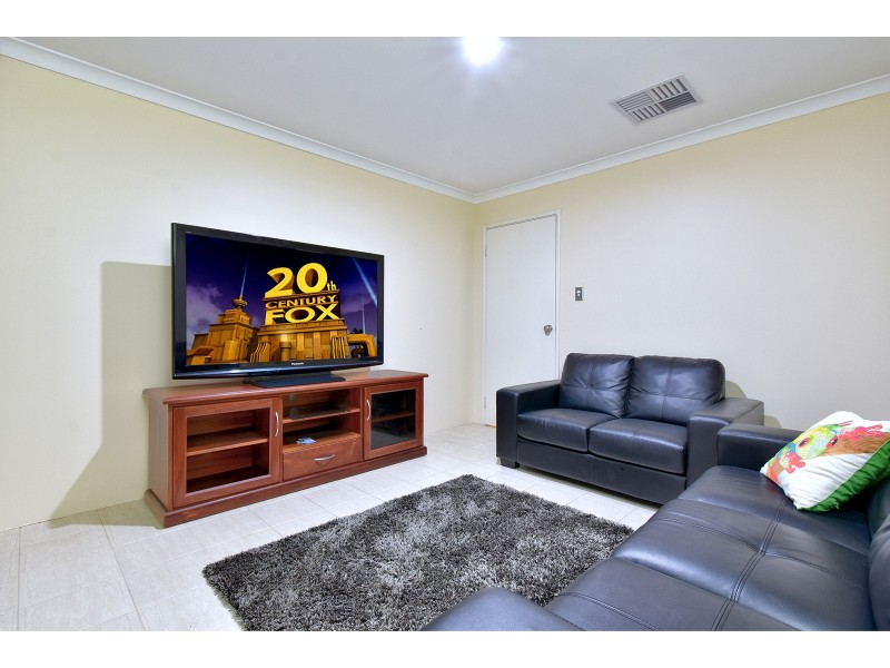 97 Boomerang Loop, Banksia Grove WA 6031