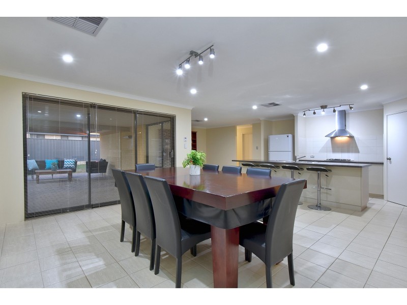 97 Boomerang Loop, Banksia Grove WA 6031