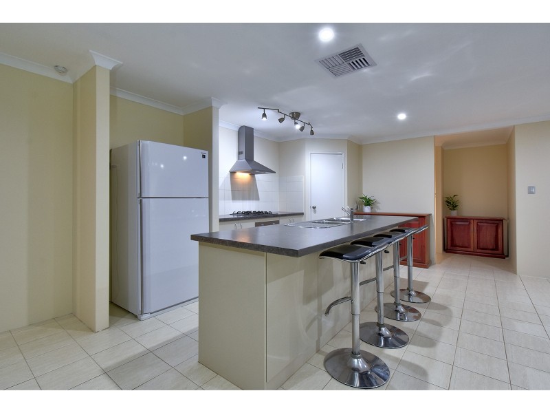 97 Boomerang Loop, Banksia Grove WA 6031