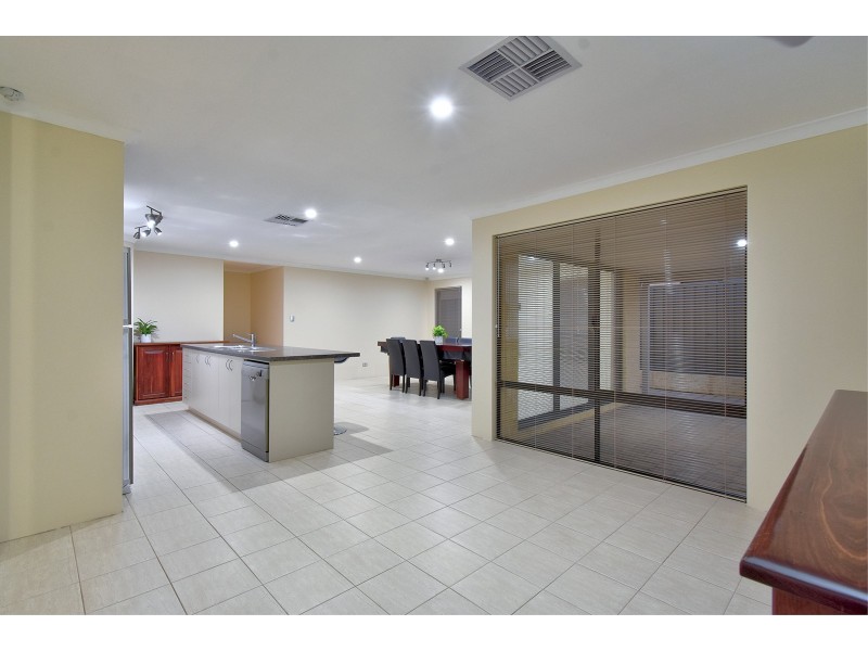 97 Boomerang Loop, Banksia Grove WA 6031