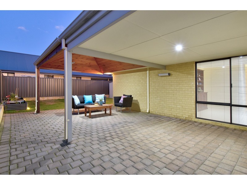 97 Boomerang Loop, Banksia Grove WA 6031