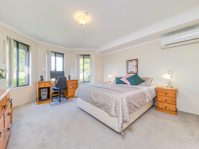 29 Lansdowne Entrance, Canning Vale WA 6155