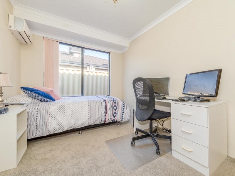29 Lansdowne Entrance, Canning Vale WA 6155