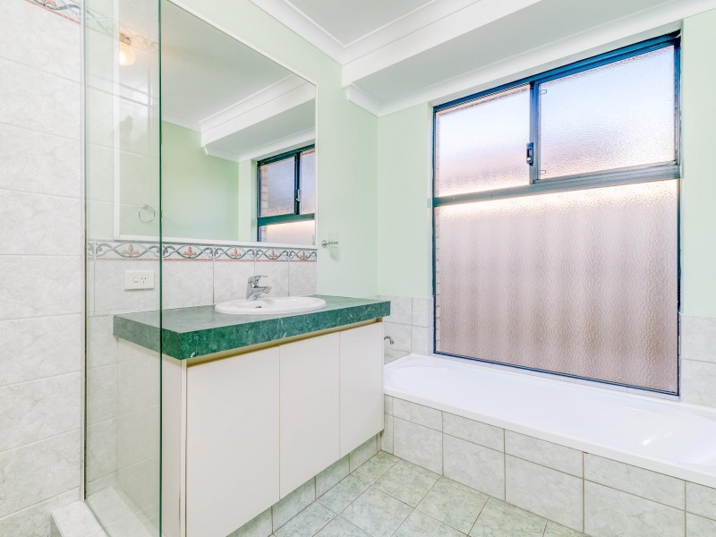 29 Lansdowne Entrance, Canning Vale WA 6155