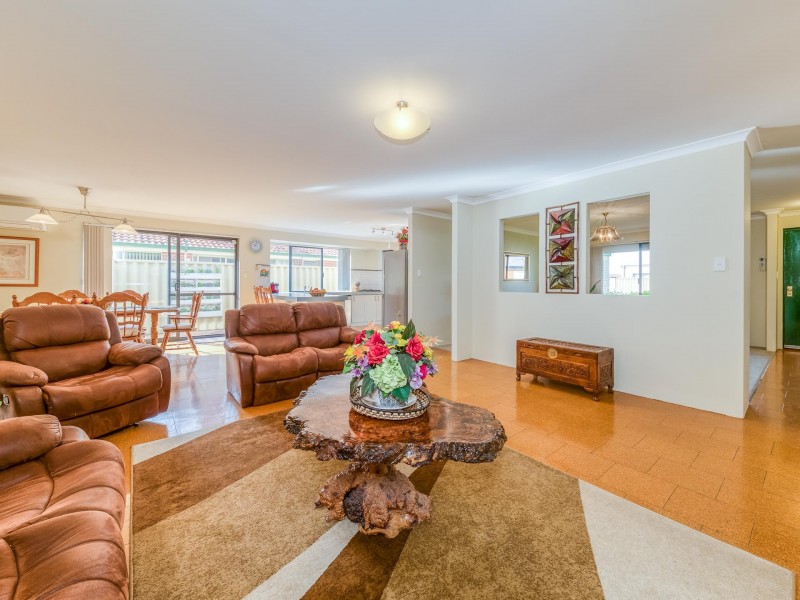 29 Lansdowne Entrance, Canning Vale WA 6155