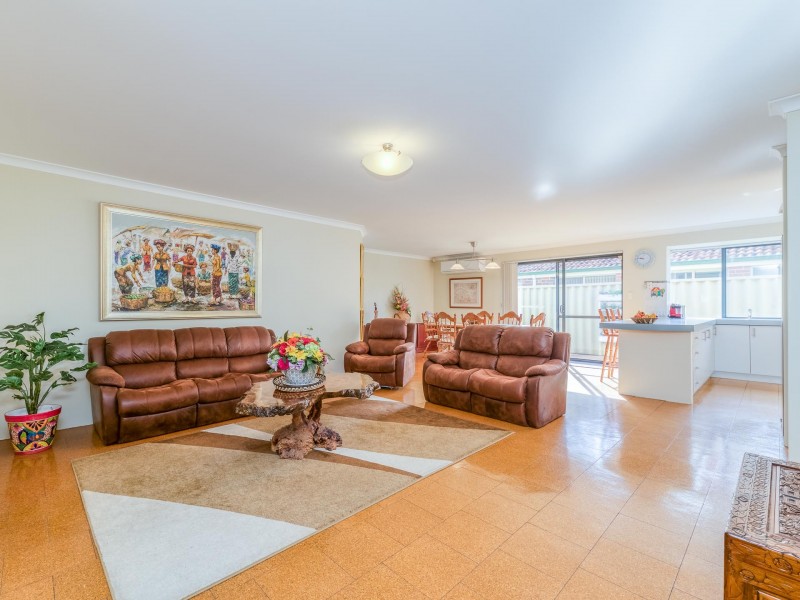 29 Lansdowne Entrance, Canning Vale WA 6155