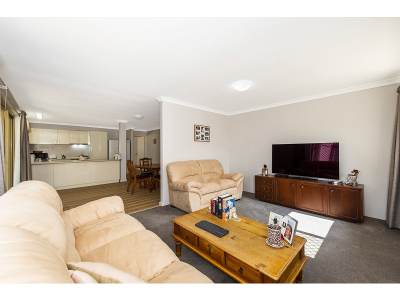 6 Barracuda Rise, Warnbro WA 6169