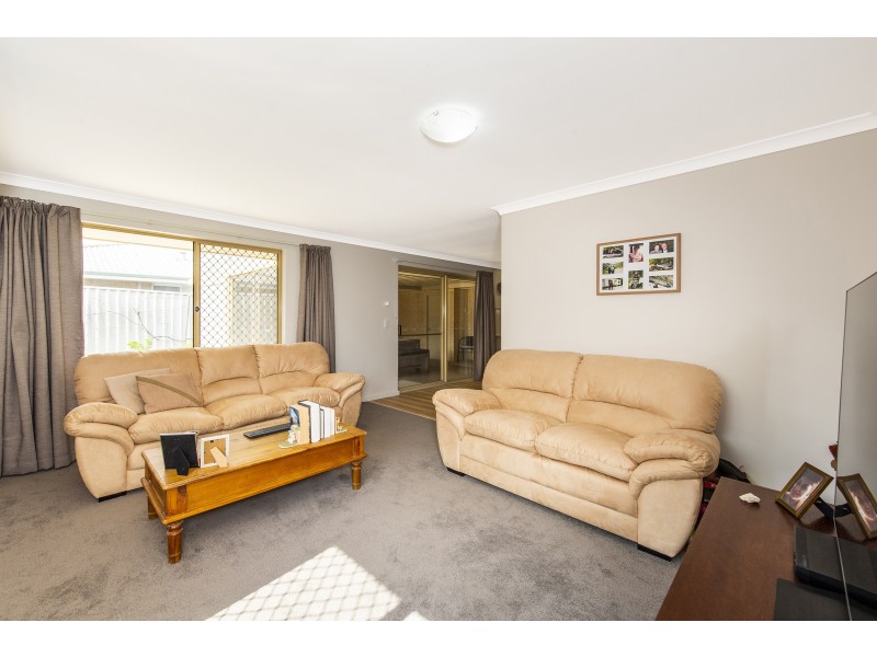 6 Barracuda Rise, Warnbro WA 6169