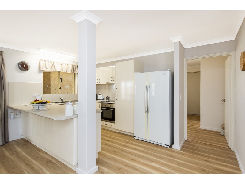 6 Barracuda Rise, Warnbro WA 6169