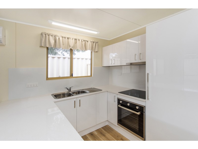 6 Barracuda Rise, Warnbro WA 6169