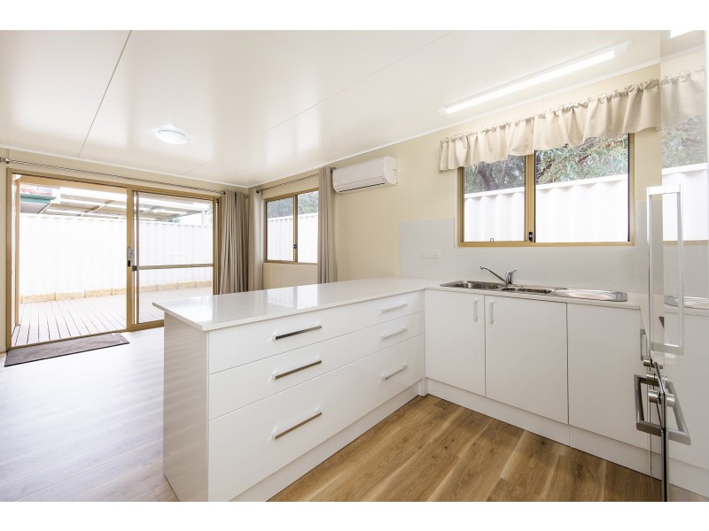 6 Barracuda Rise, Warnbro WA 6169