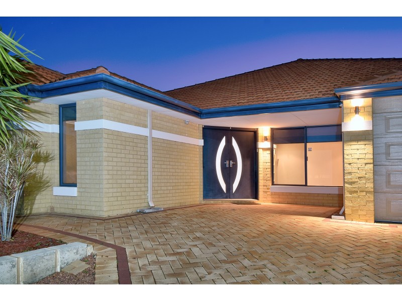 88 Da Vinci Drive, Tapping WA 6065