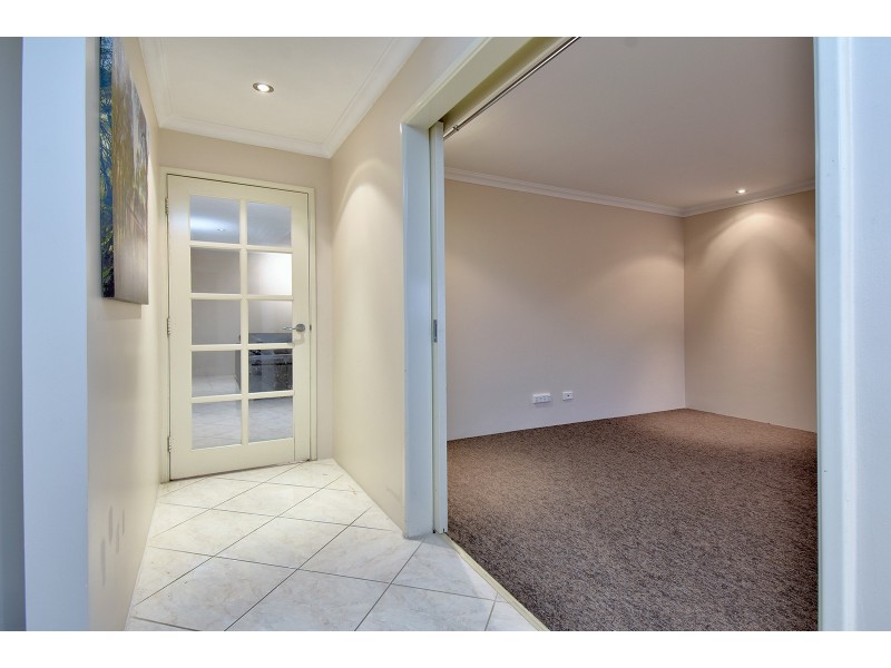 88 Da Vinci Drive, Tapping WA 6065