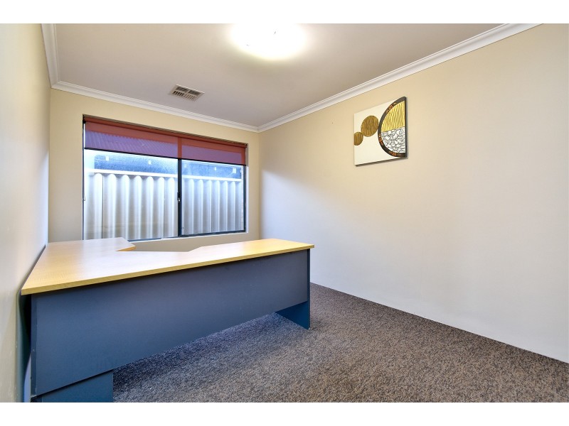 88 Da Vinci Drive, Tapping WA 6065