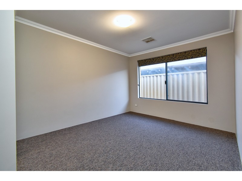 88 Da Vinci Drive, Tapping WA 6065