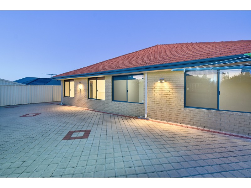 88 Da Vinci Drive, Tapping WA 6065