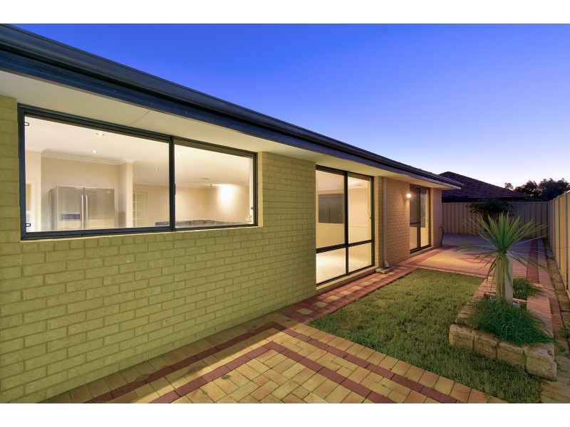 88 Da Vinci Drive, Tapping WA 6065