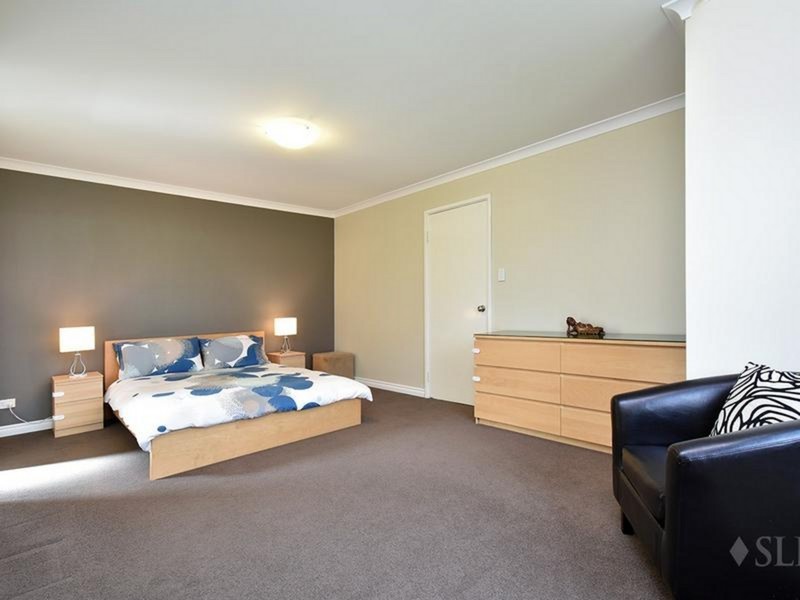 5 Zurich Fairway, Hocking WA 6065