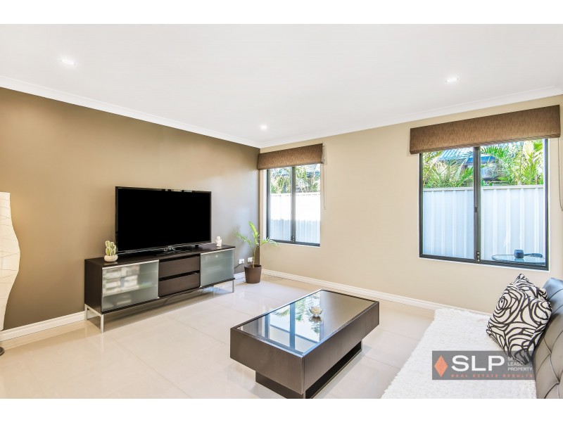 5 Zurich Fairway, Hocking WA 6065