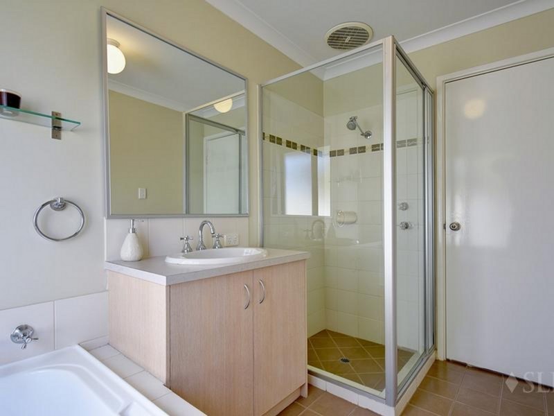 5 Zurich Fairway, Hocking WA 6065