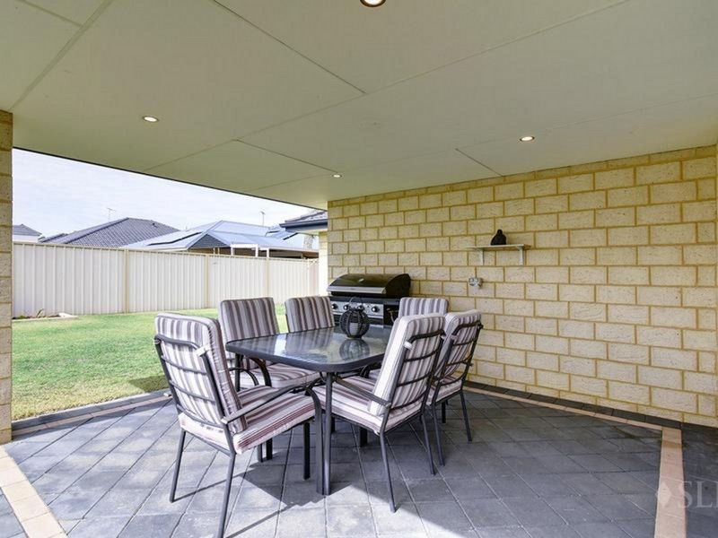 5 Zurich Fairway, Hocking WA 6065