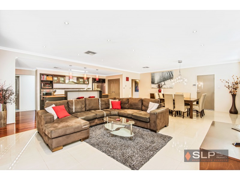 139 Manchester Drive, Hocking WA 6065