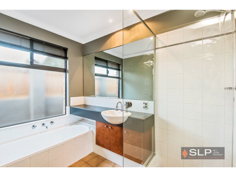 139 Manchester Drive, Hocking WA 6065