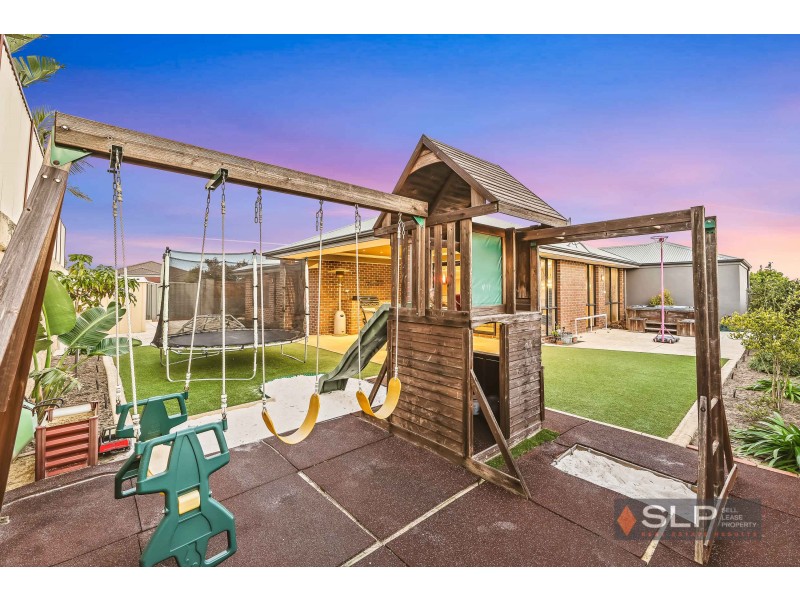 139 Manchester Drive, Hocking WA 6065