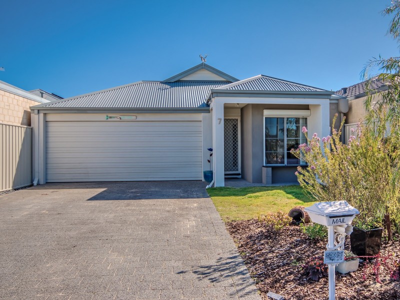 7 Elvire Grove, Golden Bay WA 6174