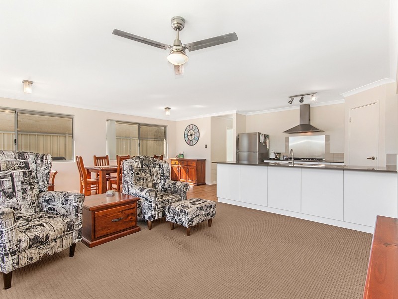 7 Elvire Grove, Golden Bay WA 6174