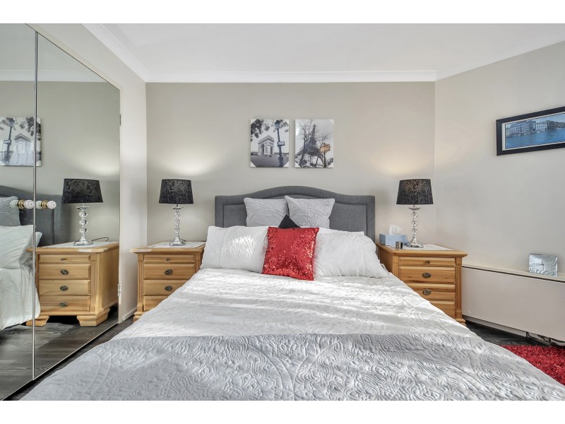 30/6A Valley Road, Halls Head WA 6210