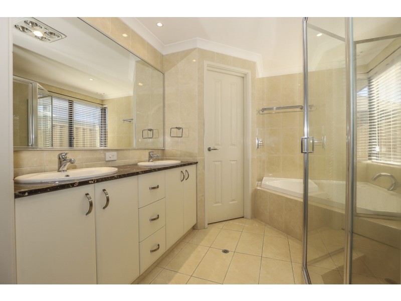 38 Cervara Avenue, Stirling WA 6021