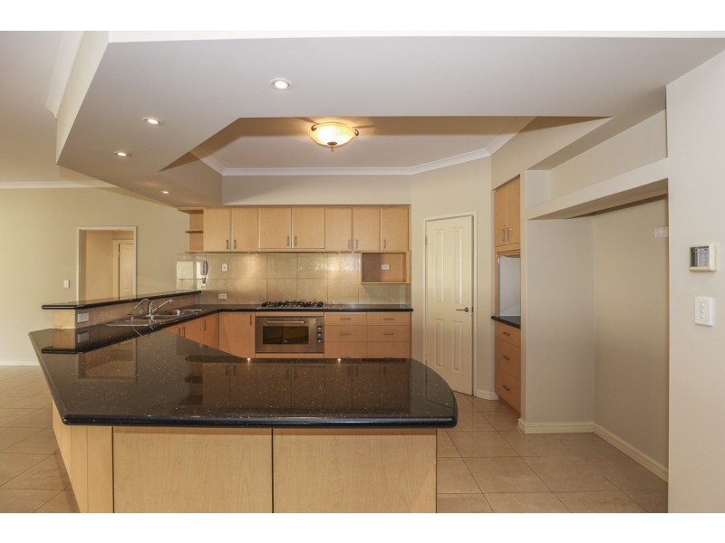 38 Cervara Avenue, Stirling WA 6021