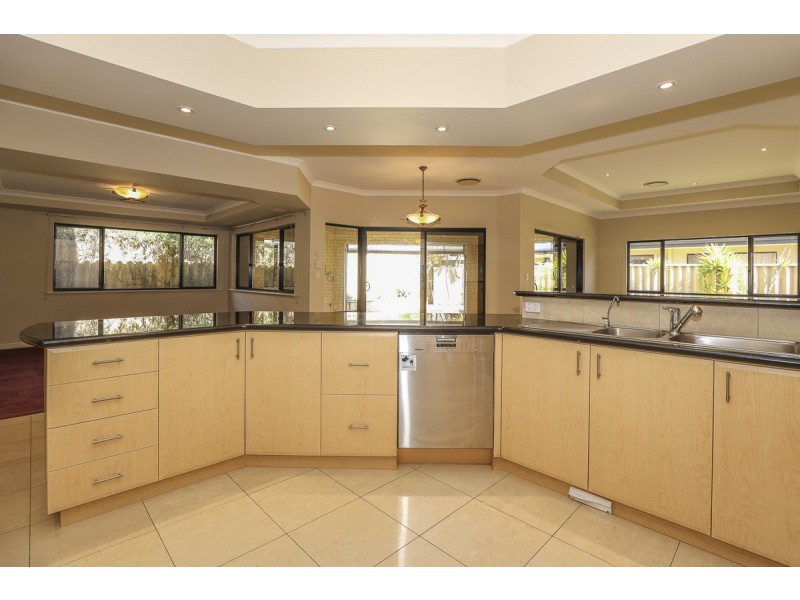 38 Cervara Avenue, Stirling WA 6021