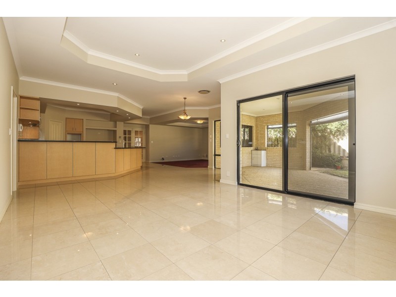 38 Cervara Avenue, Stirling WA 6021