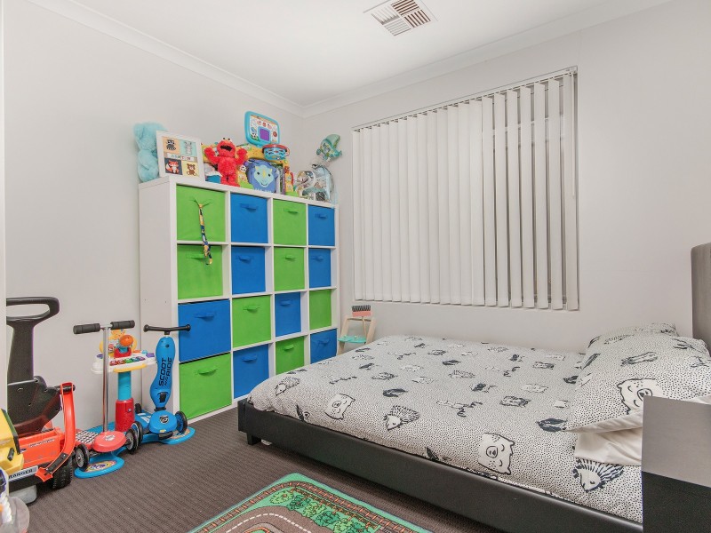 22 Gilroyd Way, Golden Bay WA 6174