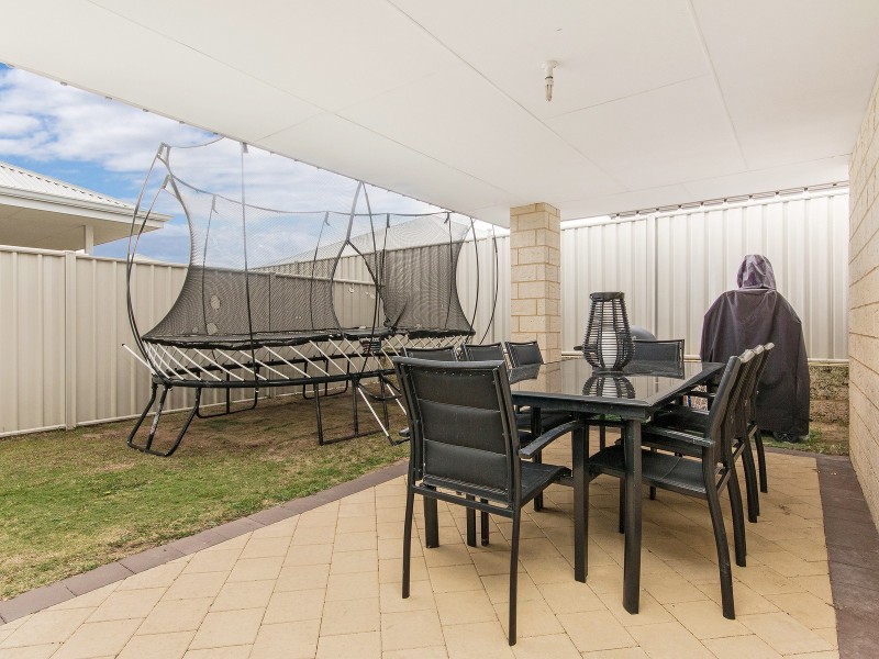 22 Gilroyd Way, Golden Bay WA 6174
